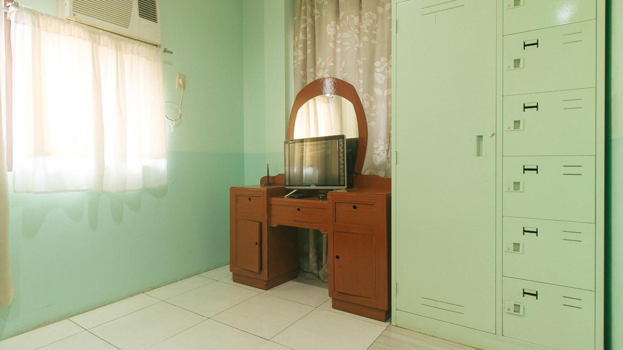 Reddoorz At Maanyag Pension House Mandaue Cebu Exterior photo