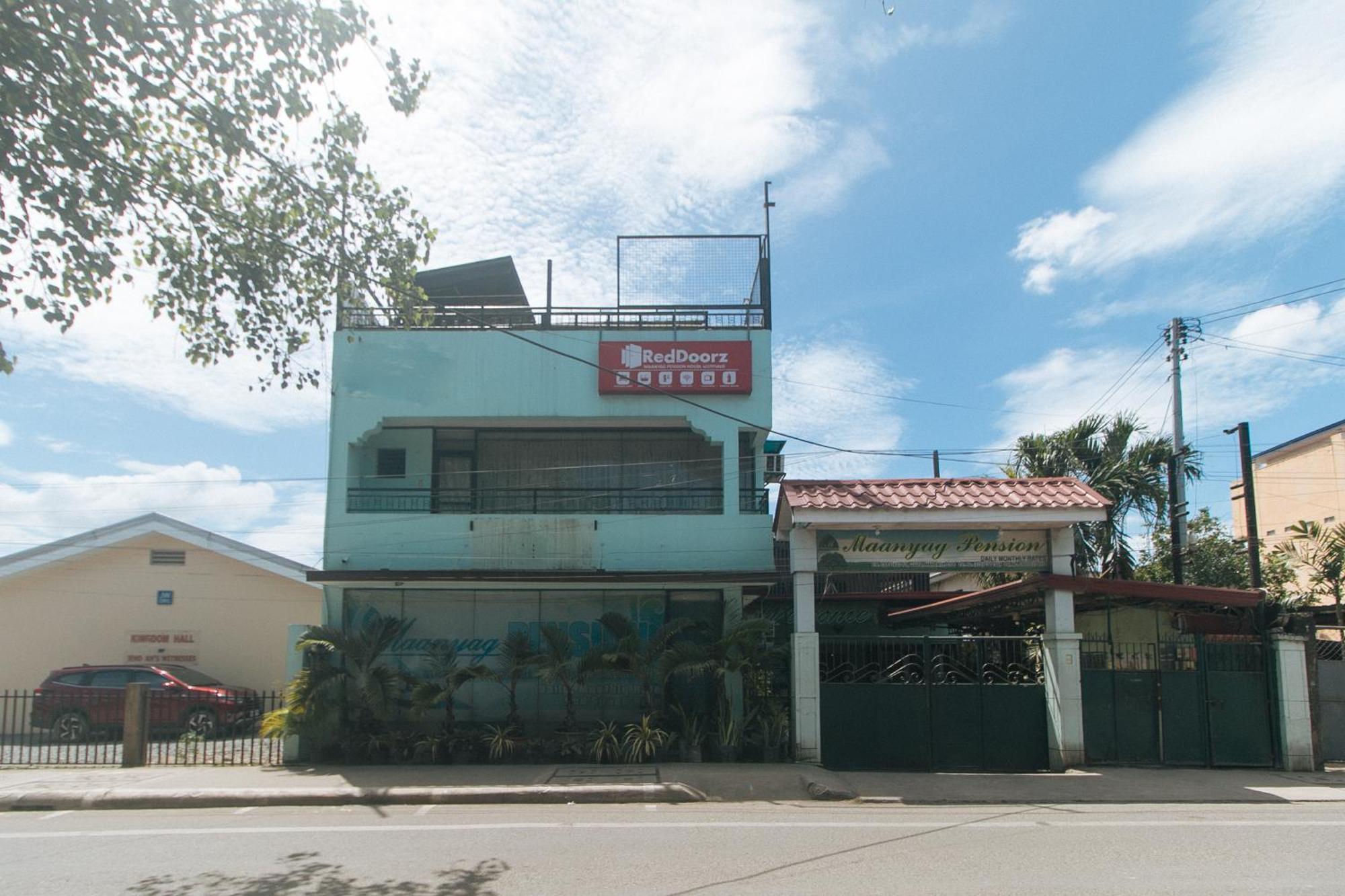 Reddoorz At Maanyag Pension House Mandaue Cebu Exterior photo